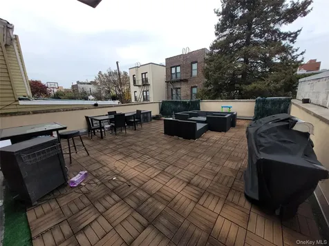 2572 31st Street Astoria NY 11102