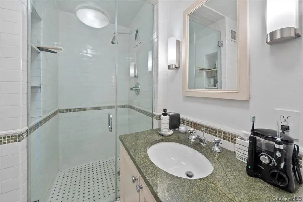 3671 Hudson Manor Terrace Bronx NY 10463