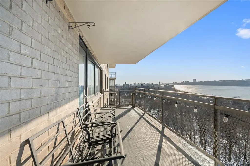 3671 Hudson Manor Terrace Bronx NY 10463