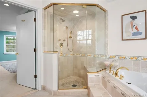 981 Green Meadow Lane Mamaroneck NY 10543