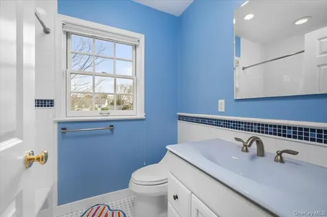 981 Green Meadow Lane Mamaroneck NY 10543