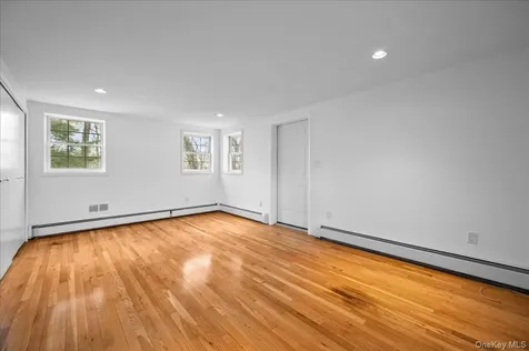 981 Green Meadow Lane Mamaroneck NY 10543