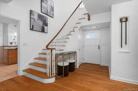 981 Green Meadow Lane Mamaroneck NY 10543
