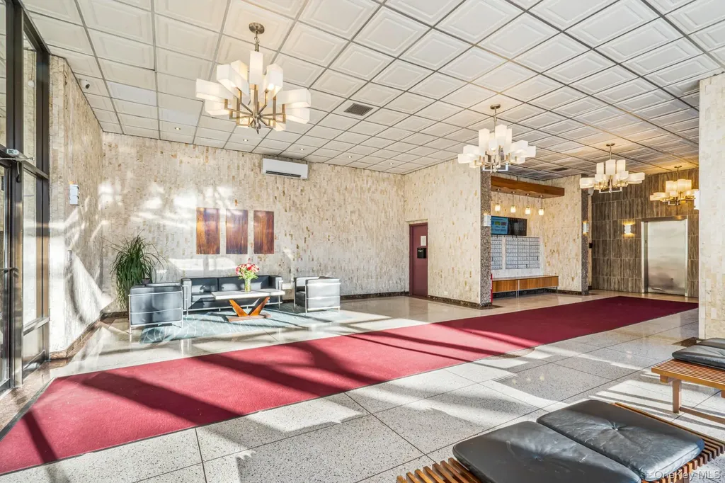 152-18 Union Turnpike Flushing NY 11367