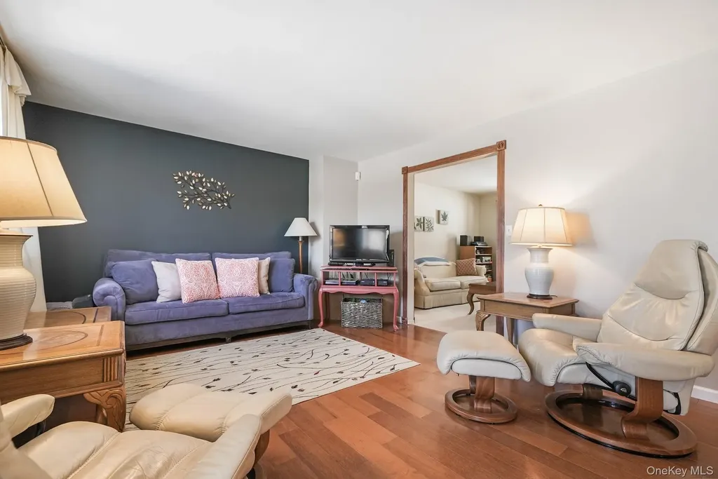 70 Woodland Road Monroe NY 10950