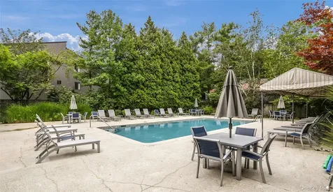 161 Stone Oaks Drive Hartsdale NY 10530