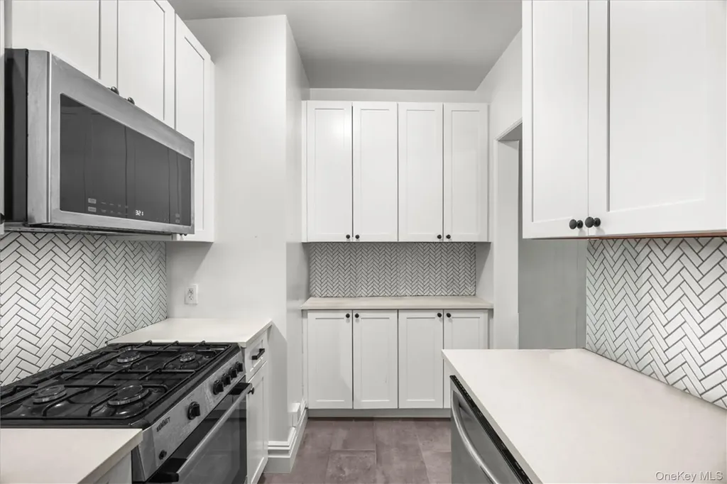 445 Gramatan Avenue Mount Vernon NY 10552