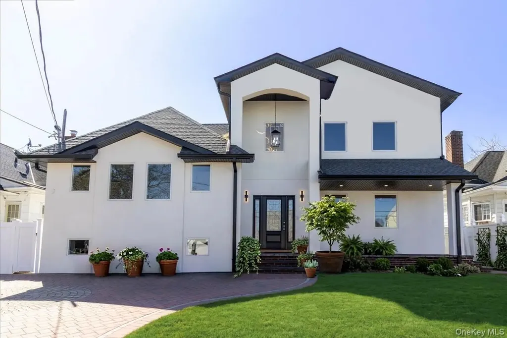 949 Midway Woodmere NY 11598