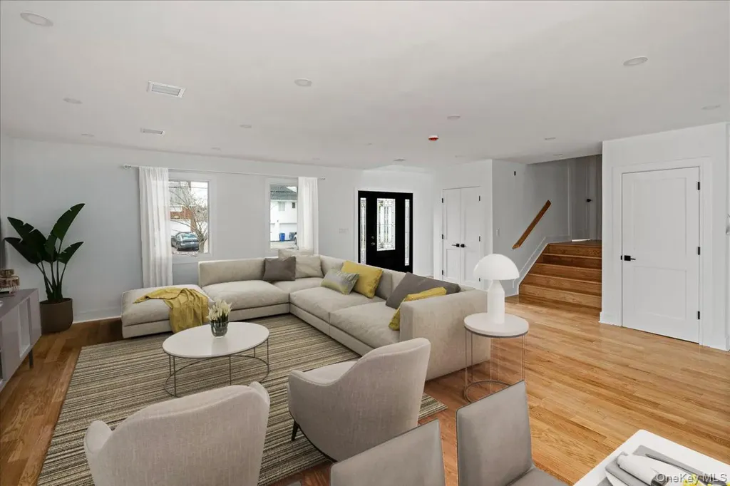 949 Midway Woodmere NY 11598