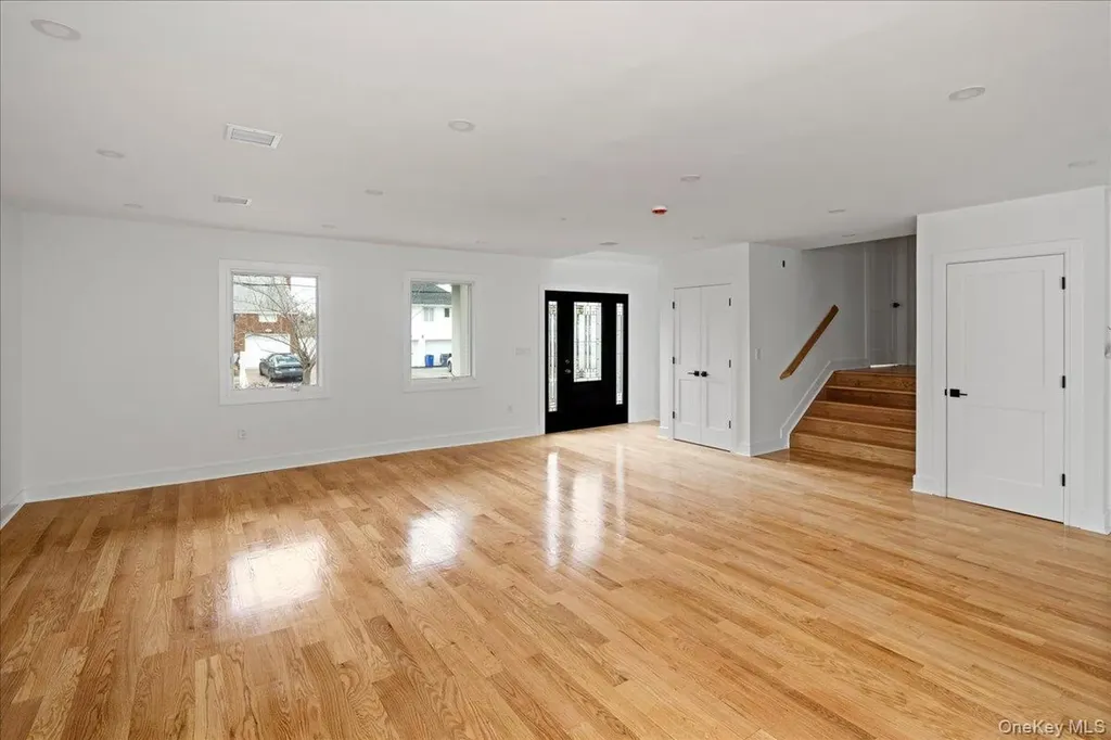 949 Midway Woodmere NY 11598