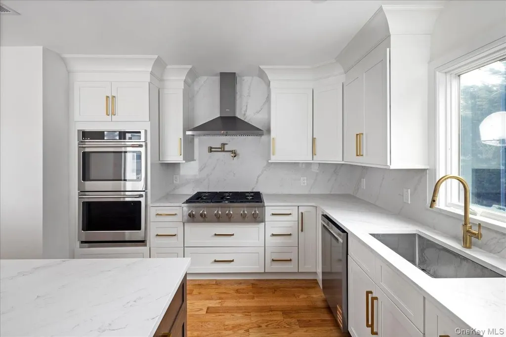 949 Midway Woodmere NY 11598
