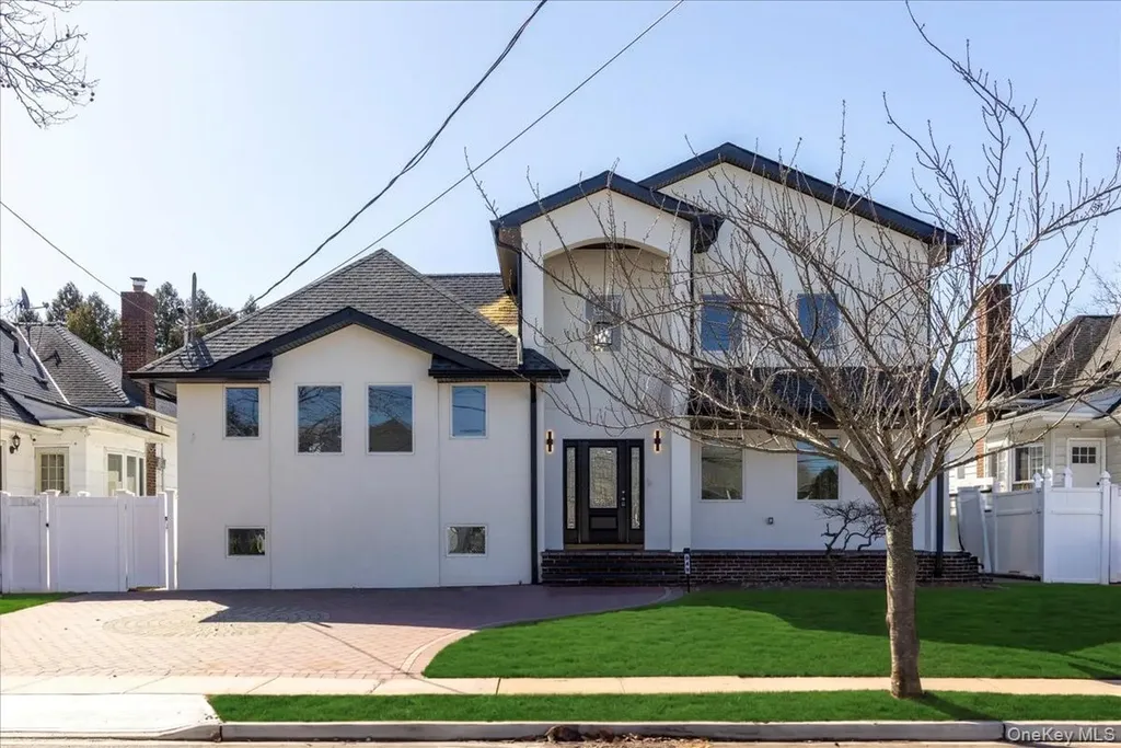 949 Midway Woodmere NY 11598
