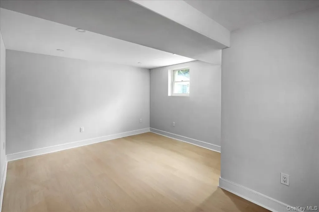 949 Midway Woodmere NY 11598