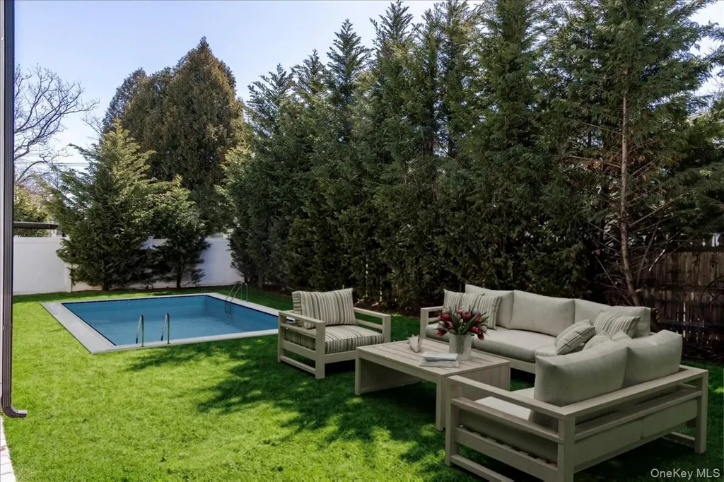 949 Midway Woodmere NY 11598