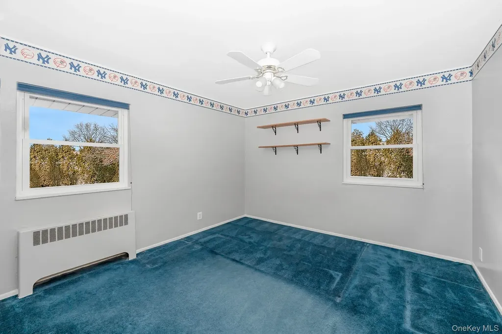 4 Nottinghill Drive Massapequa NY 11758