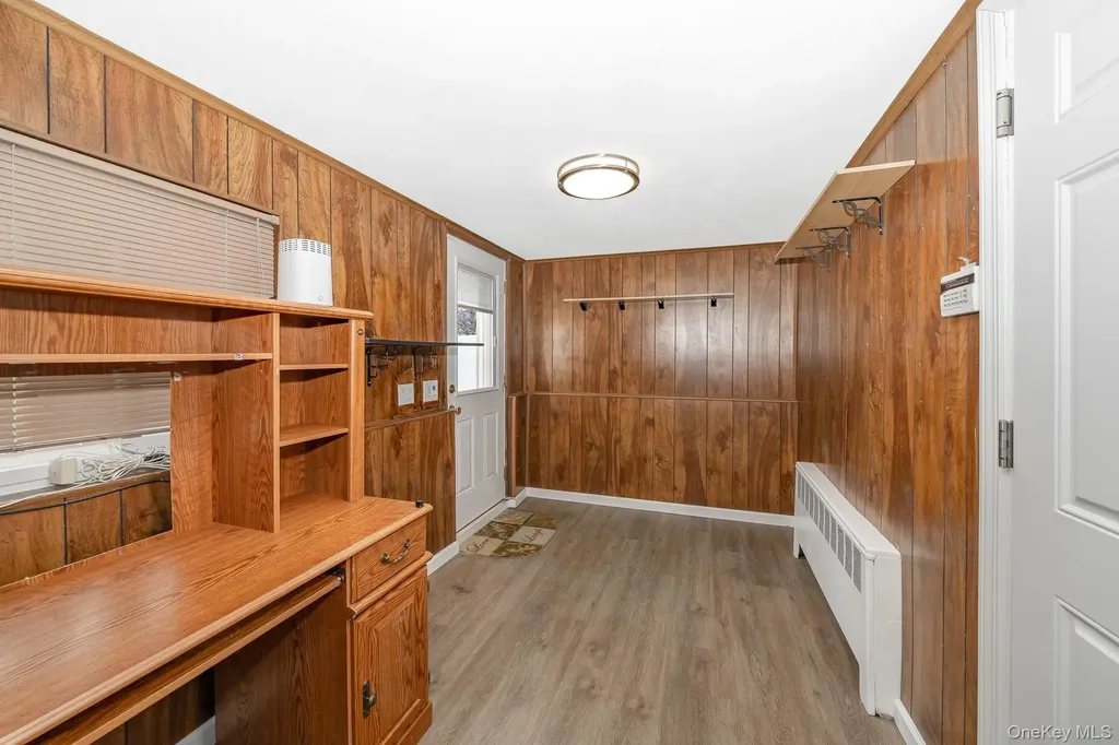 4 Nottinghill Drive Massapequa NY 11758