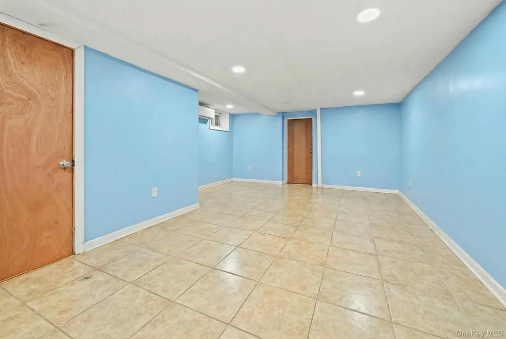 4306 Avenue M Brooklyn NY 11234