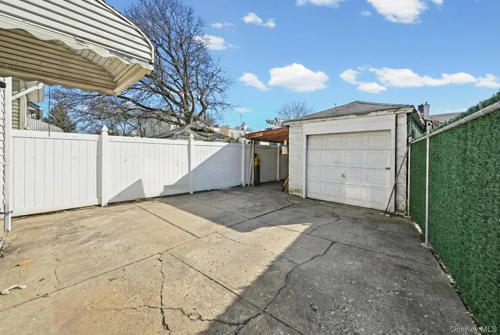 4306 Avenue M Brooklyn NY 11234