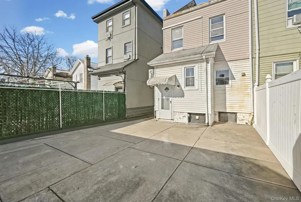 4306 Avenue M Brooklyn NY 11234