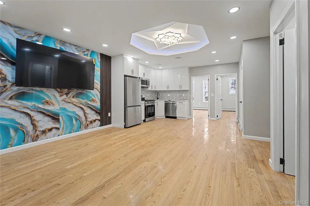 623 Ashford Street Brooklyn NY 11207
