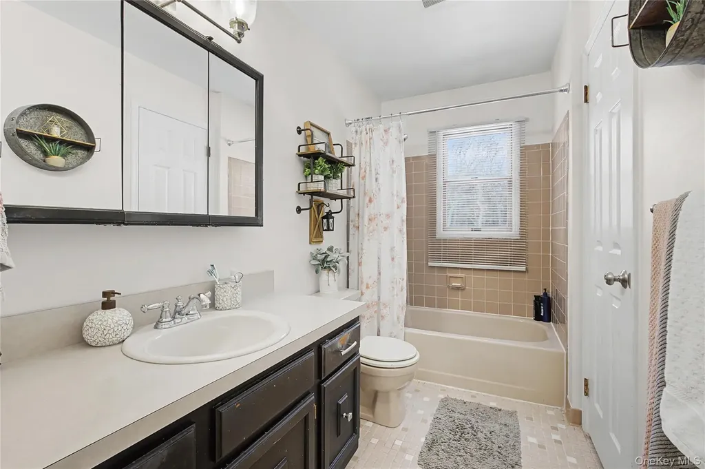 108 Middle Island Boulevard Middle Island NY 11953