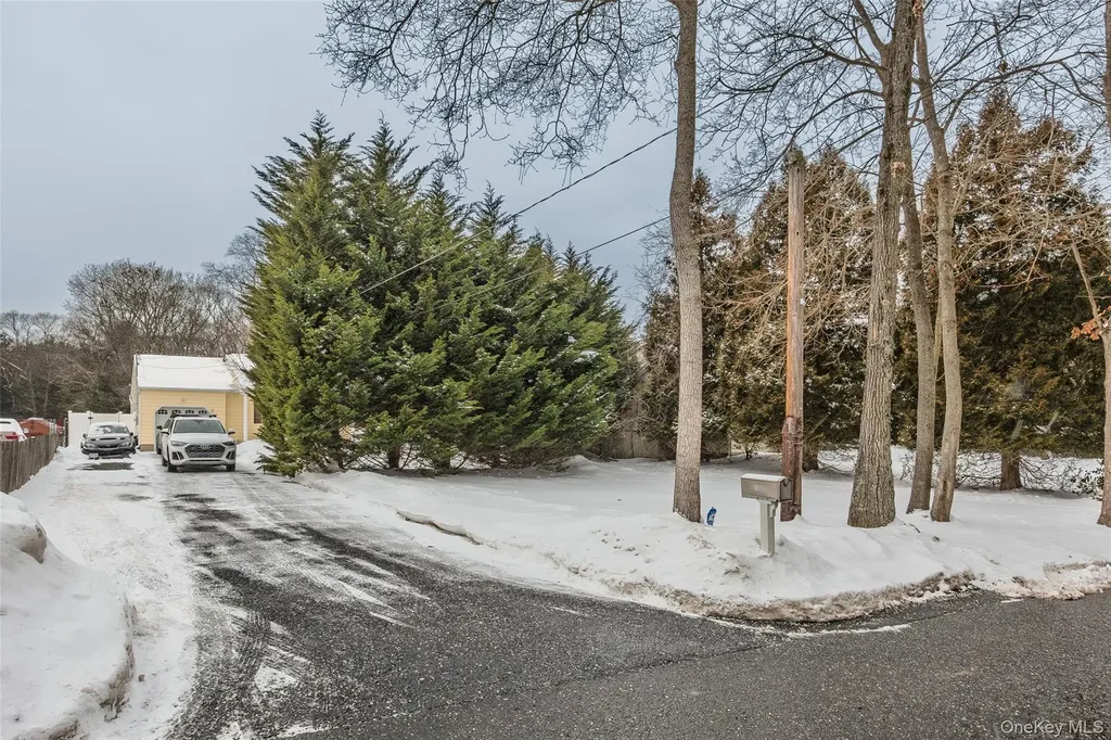 108 Middle Island Boulevard Middle Island NY 11953