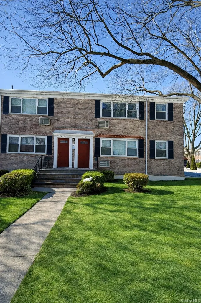 6758 152 Street Flushing NY 11367