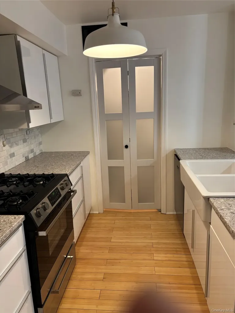 166 E Crooked Hill Road Pearl River NY 10965