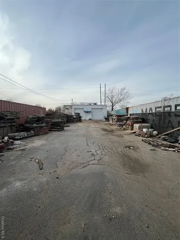 4186-4200 Industrial Place Island Park NY 11558