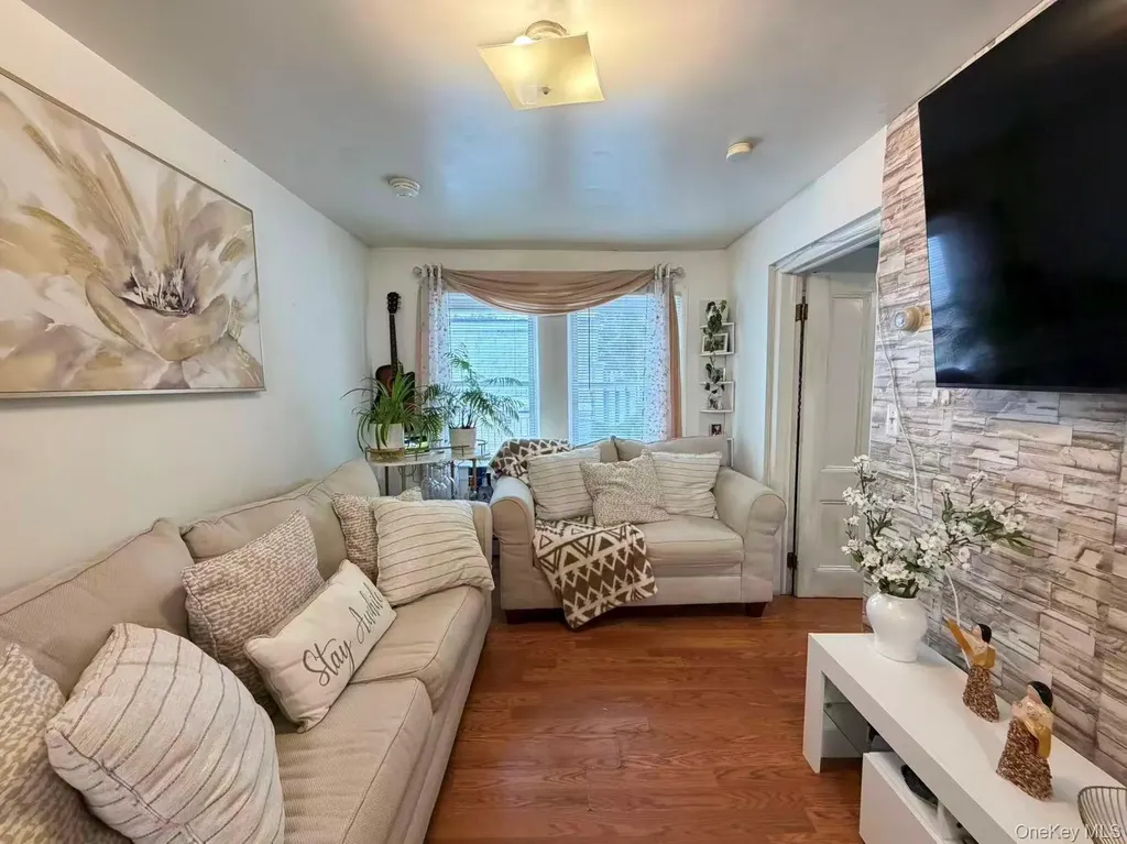 7 Sands Point Road Port Washington NY 11050