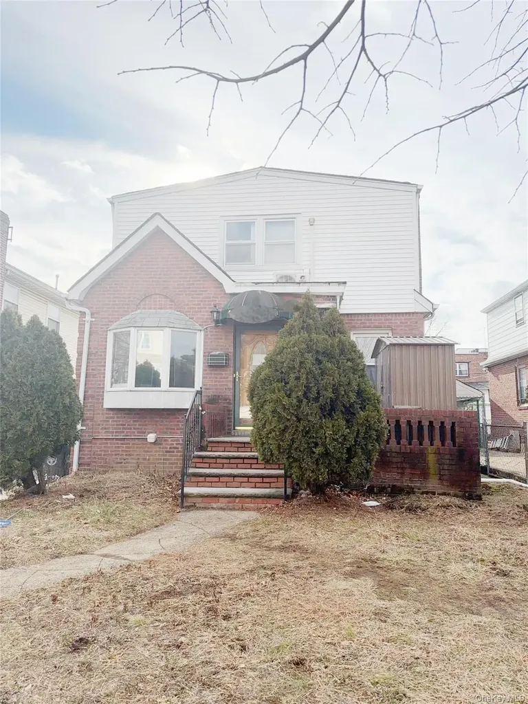 148-10 59th Avenue Flushing NY 11355