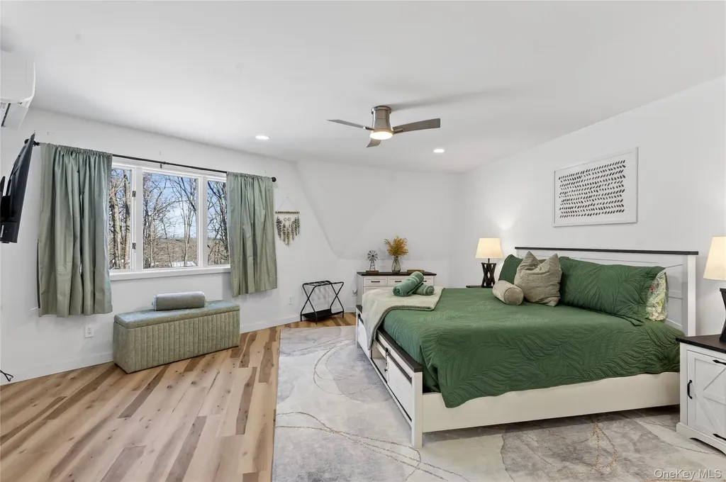 106 Post Road Slate Hill NY 10973