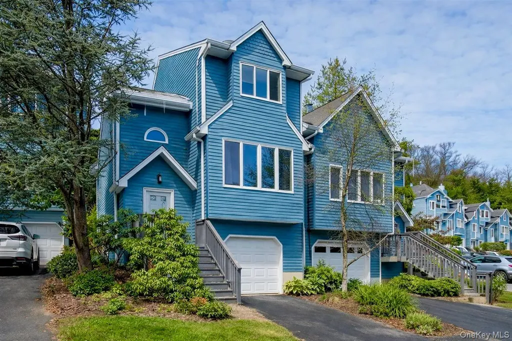 25 Village Gate Way Nyack NY 10960