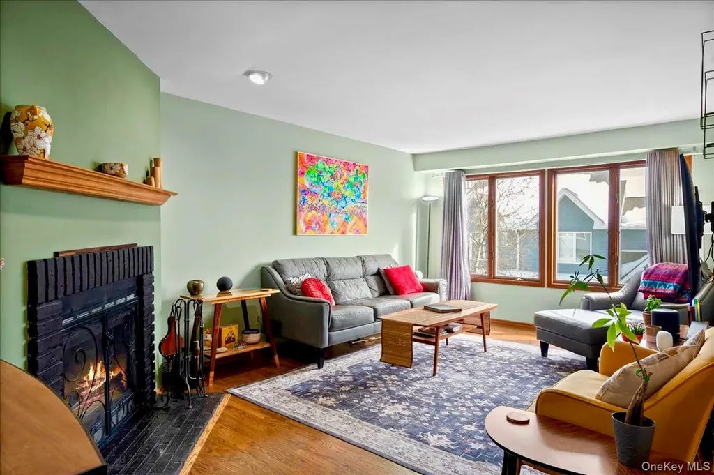 25 Village Gate Way Nyack NY 10960