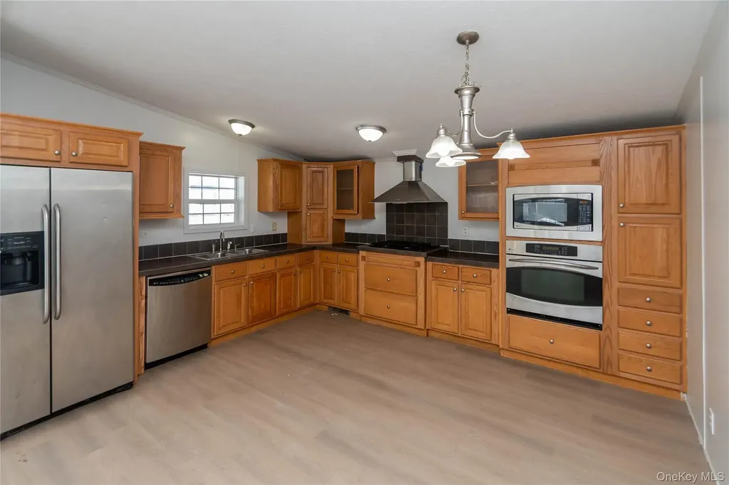 79 Stern Scenic Drive Middletown NY 10940