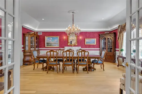 11 Danton Lane N Lattingtown NY 11560