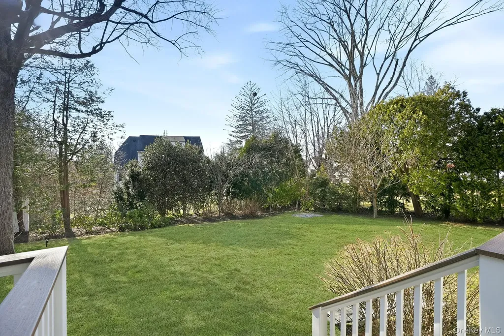 8 Wakefield Road Scarsdale NY 10583