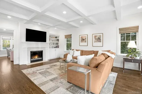 8 Wakefield Road Scarsdale NY 10583