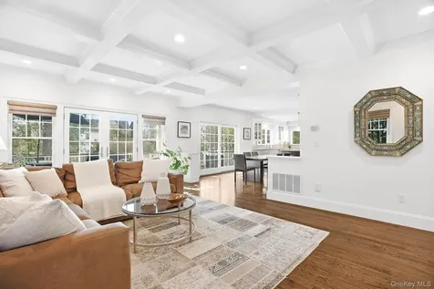 8 Wakefield Road Scarsdale NY 10583