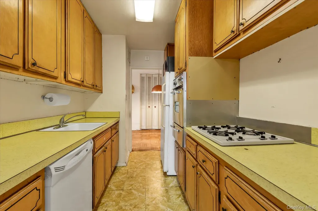 66-36 Yellowstone Boulevard Forest Hills NY 11375