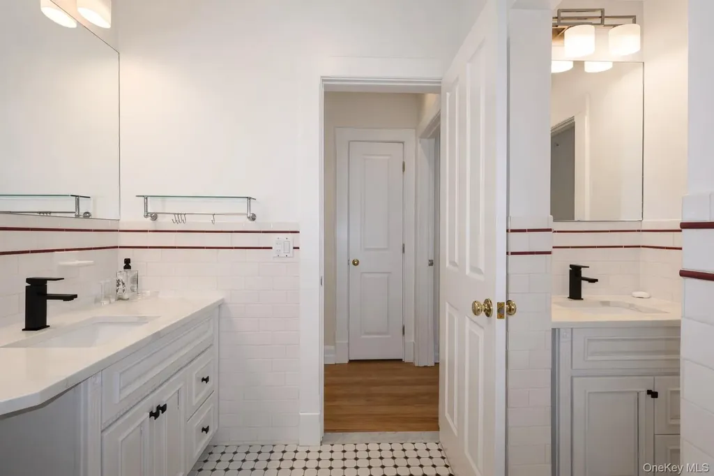 16 Clinton Avenue Dobbs Ferry NY 10522