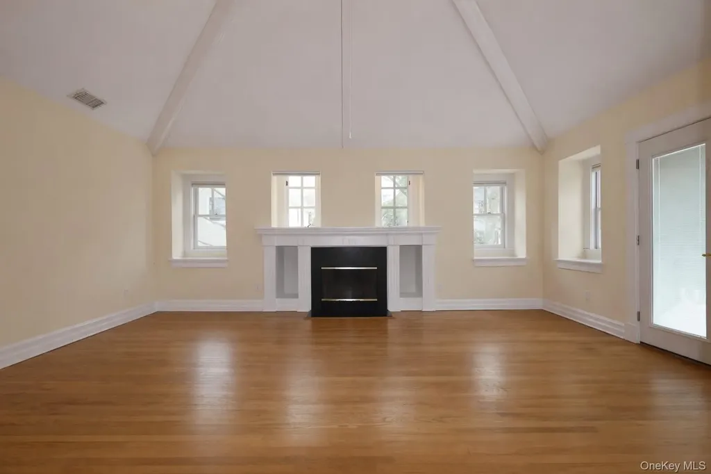 16 Clinton Avenue Dobbs Ferry NY 10522