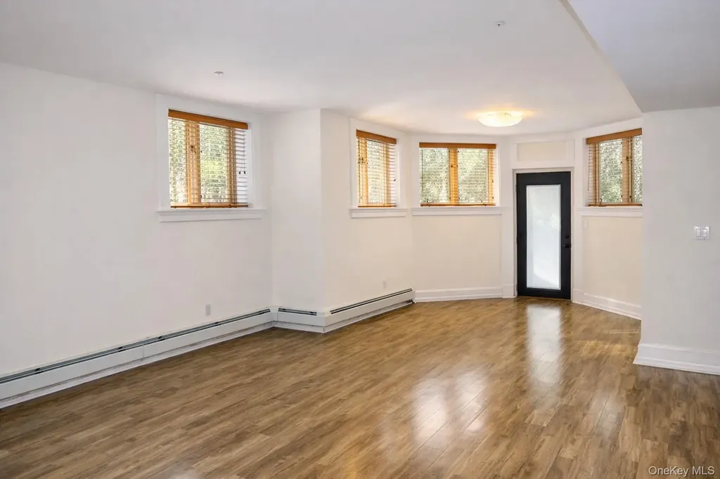16 Clinton Avenue Dobbs Ferry NY 10522