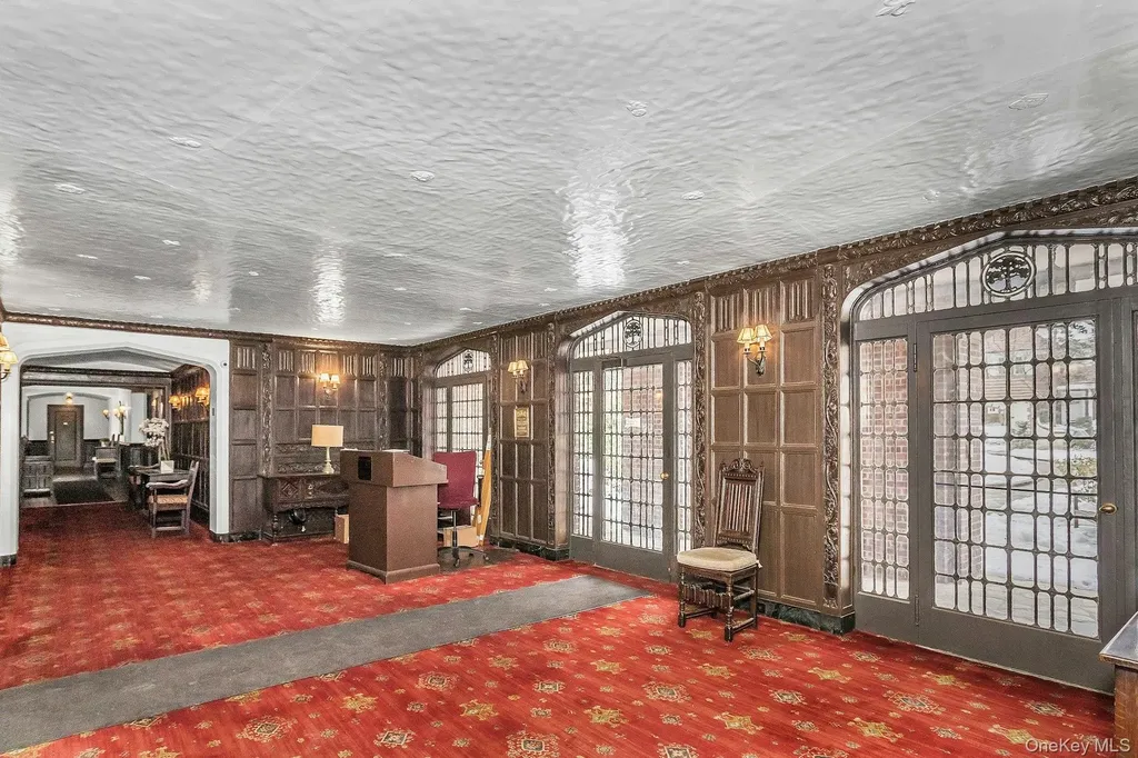 10 Holder Place Forest Hills NY 11375