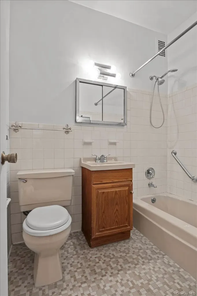 555 Kappock Street Bronx NY 10463