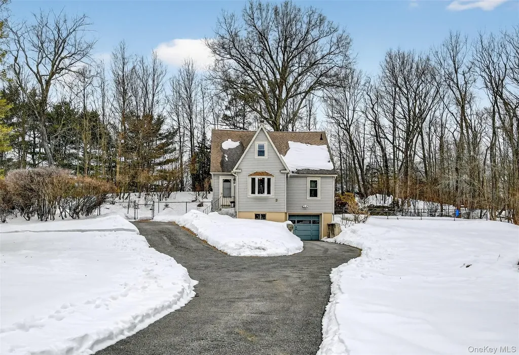 51 Lakeside Road Newburgh NY 12550