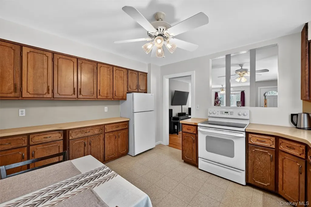 51 Lakeside Road Newburgh NY 12550