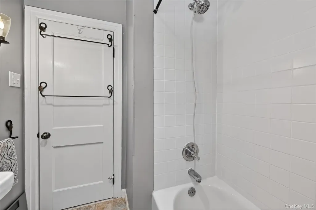 51 Lakeside Road Newburgh NY 12550