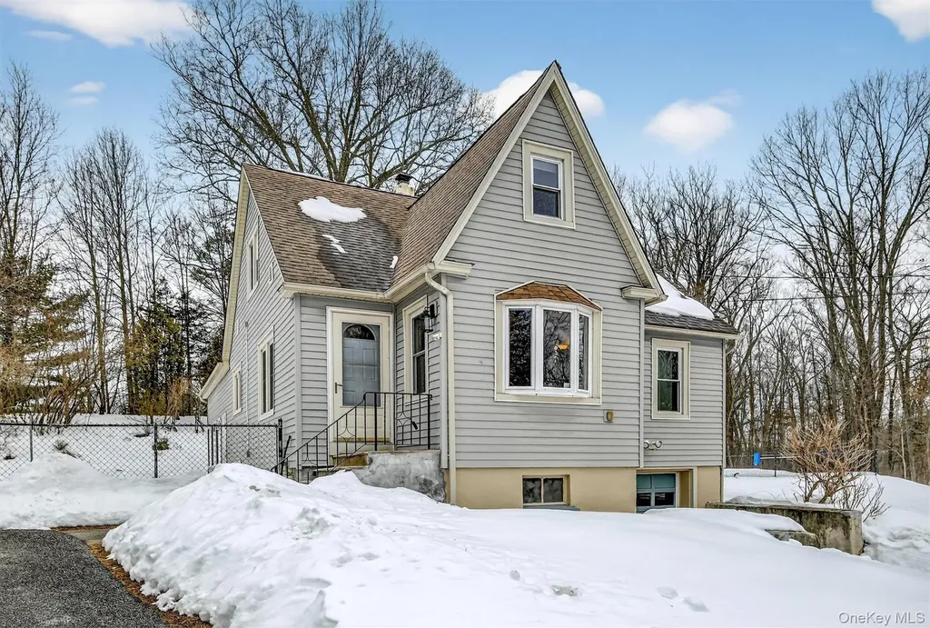 51 Lakeside Road Newburgh NY 12550