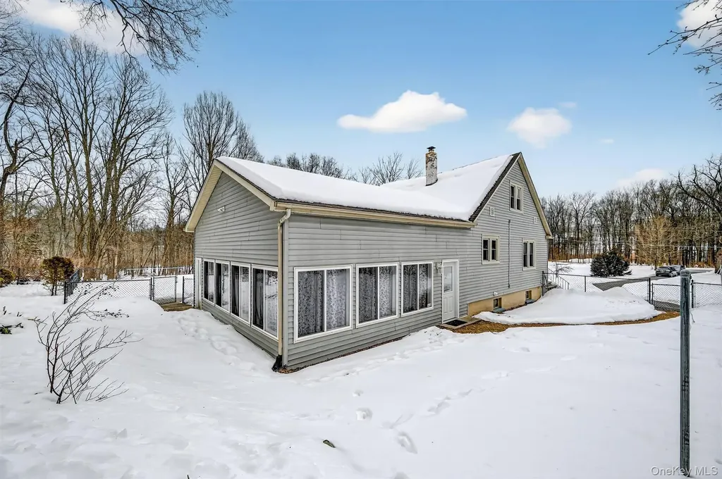 51 Lakeside Road Newburgh NY 12550
